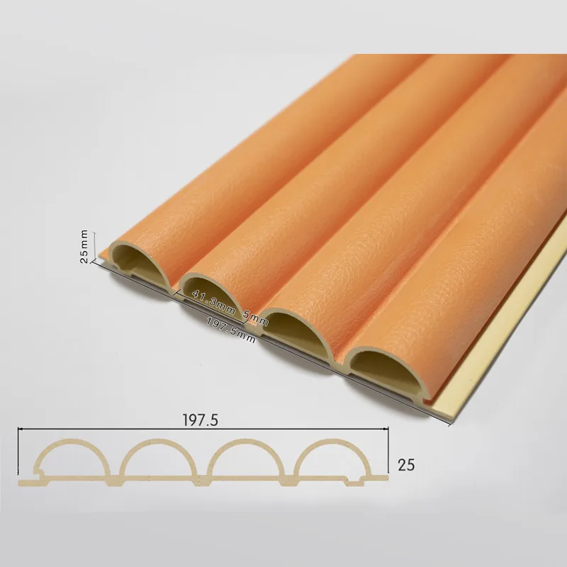 186 Dutý půlkruhový žlábkovaný panel se 4 mřížkami
