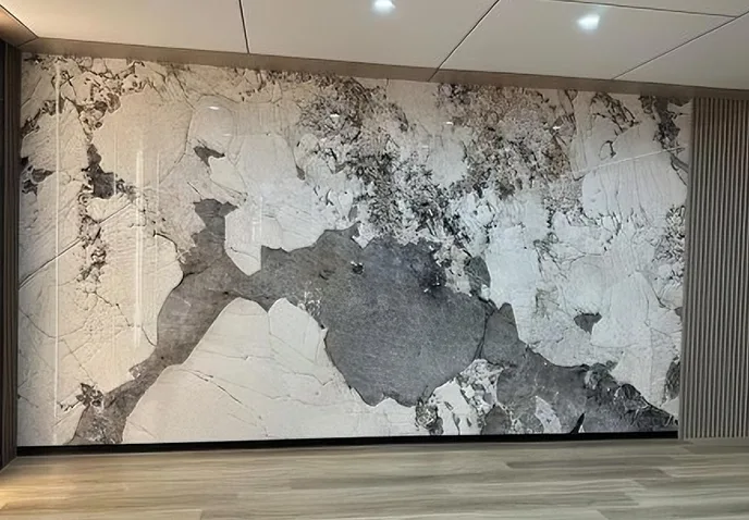 Úvod do stěnového panelu odolného proti nárazu.