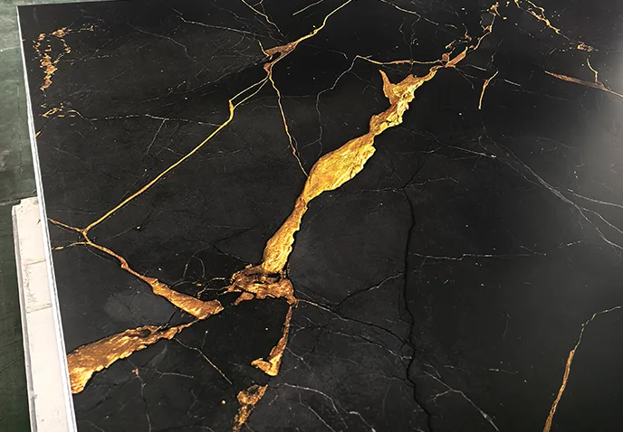 Výhody nástěnného panelu Carbon Crystal Wall Panel.