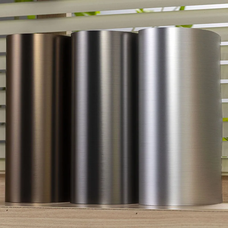 Nárazuvzdorná nástěnná deska s PET kovovou texturou