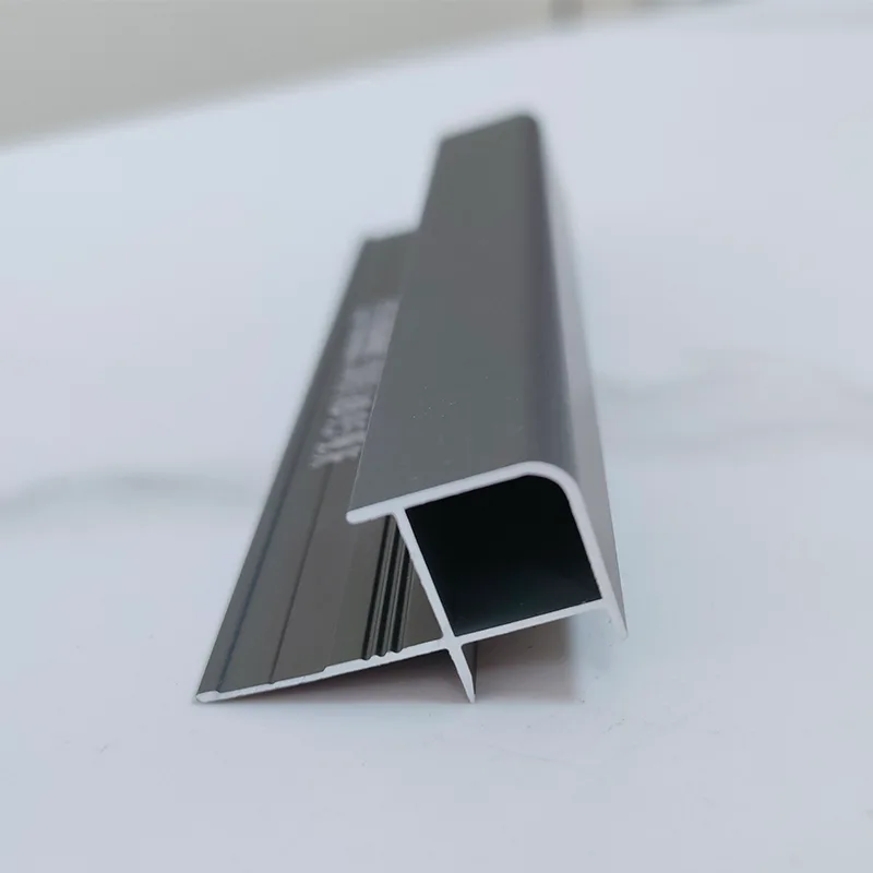 Čtvercová vnější rohová lišta